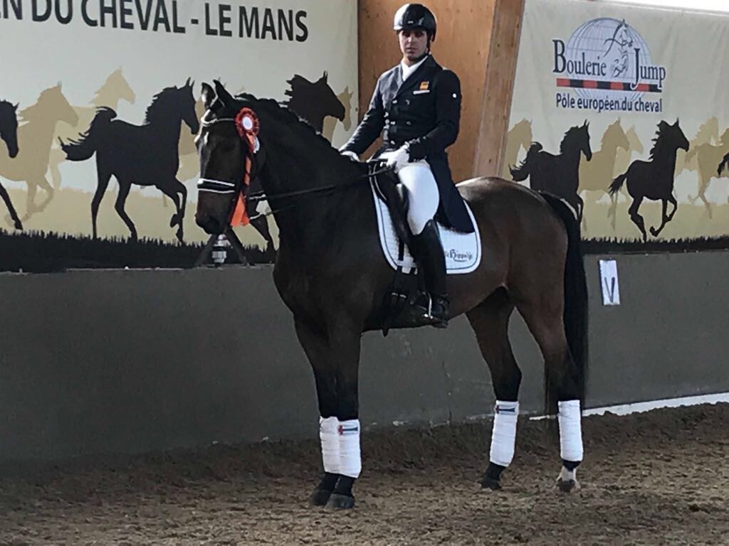 Antonio Laiz cierra la temporada 2017 en el podio del CDI de Salzburgo